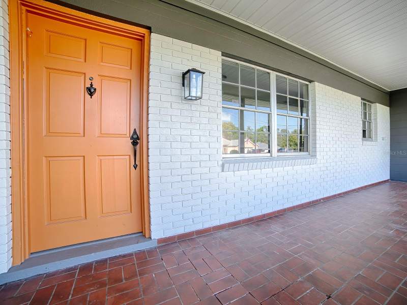 2 bedroom Single Family Residence at 5 Oak Street, Spgs Bath & Yacht Club Unit 01, Yalaha — photo 2