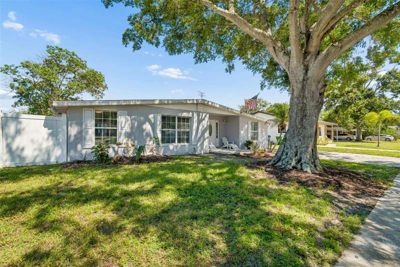 3 bedroom Single Family Residence at 6330 S Renellie Court, Westshore Estates South, Tampa — photo 3