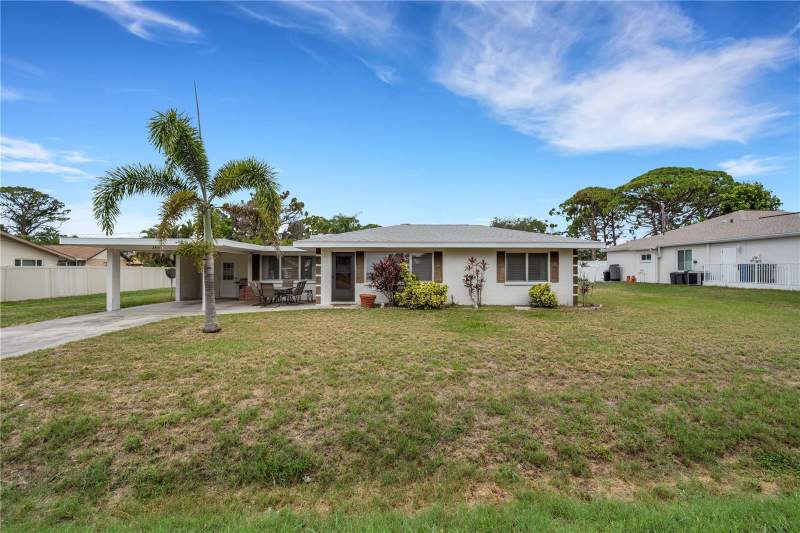 3 bedroom Single Family Residence at 2830 Siesta Drive, South Venice Unit 45, Venice — photo 2