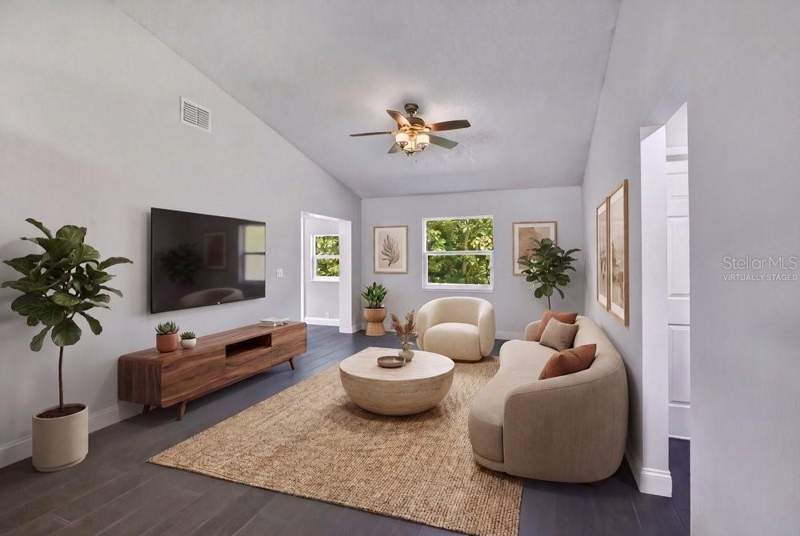 2 bedroom Single Family Residence at 156 Lake Drive, Joslin Grove Park, Orlando — photo 3