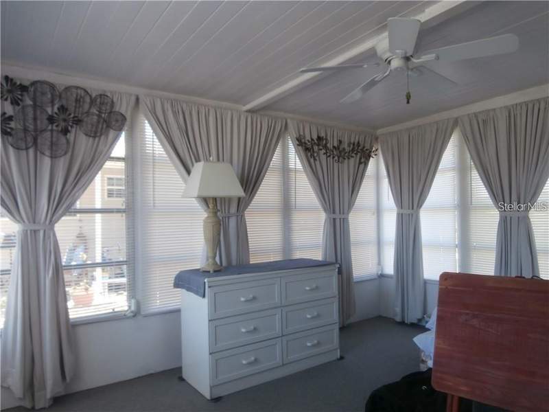 1 bedroom Mobile Home at 3204 Channing Drive, Tanglewood Mobile Village, Holiday — photo 4