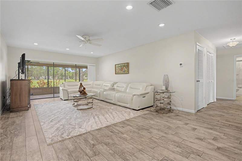 3 bedroom Single Family Residence at 450 CYPRESS CREEK CIRCLE, EAST LAKE WOODLANDS, OLDSMAR — photo 5