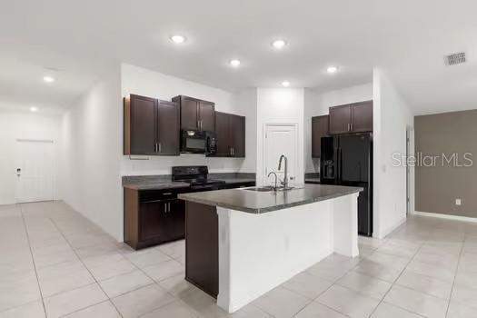 3 bedroom Single Family Residence at 11207 Sage Canyon Drive, Ventana Grvs Ph 1, Riverview — photo 3