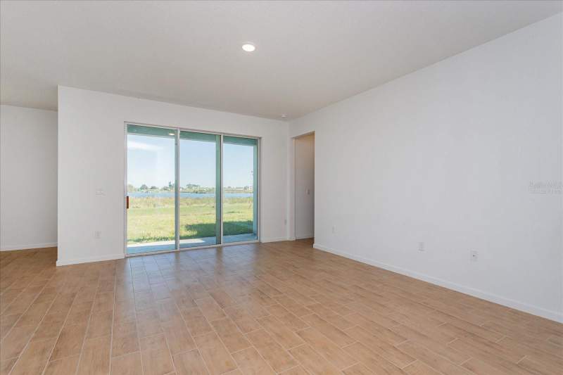 4 bedroom Single Family Residence at 2908 Supermarine Road, Seaport Village, Tavares — photo 4