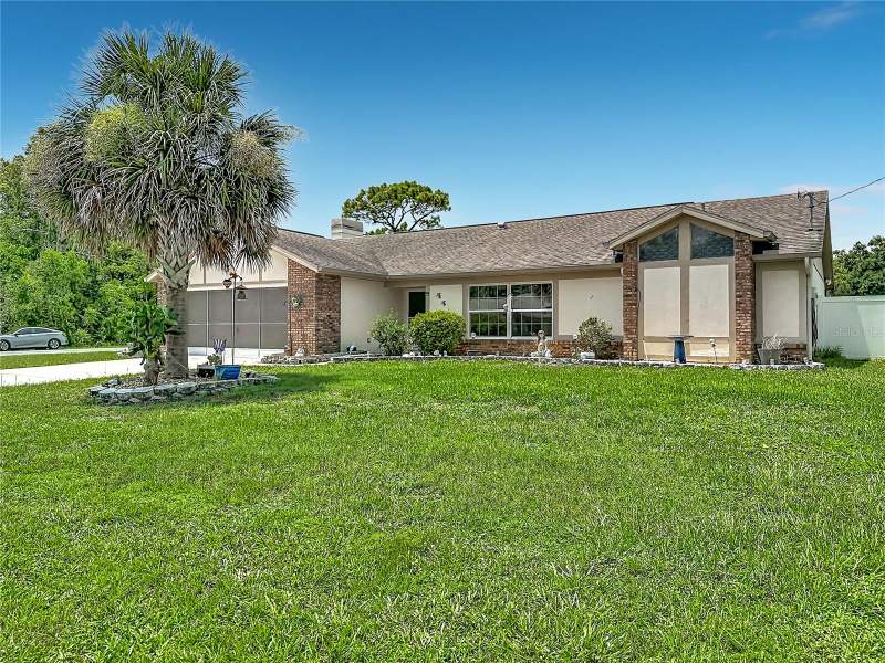 3 bedroom Single Family Residence at 10433 Dunkirk Road, Spring Hill, Spring Hill — photo 3
