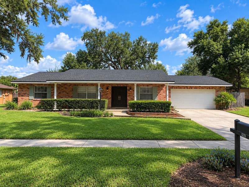 4224 FALLWOOD CIRCLE home for sale in Lake Conway Woods
