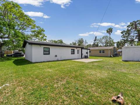 6615 Del Prado Terrace, New Port Richey FL - photo 10 of 58