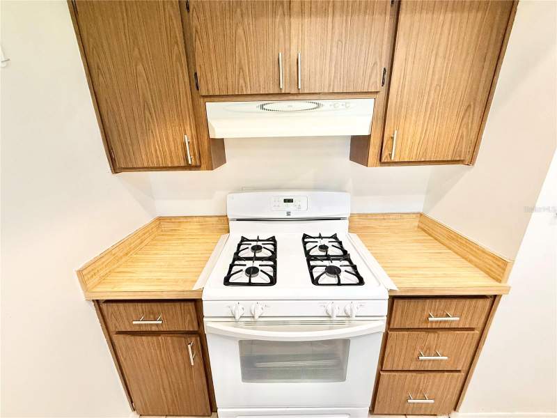 2 bedroom Single Family Residence at 1031 Park Avenue, Tavares Lakewood Park, Tavares — photo 3