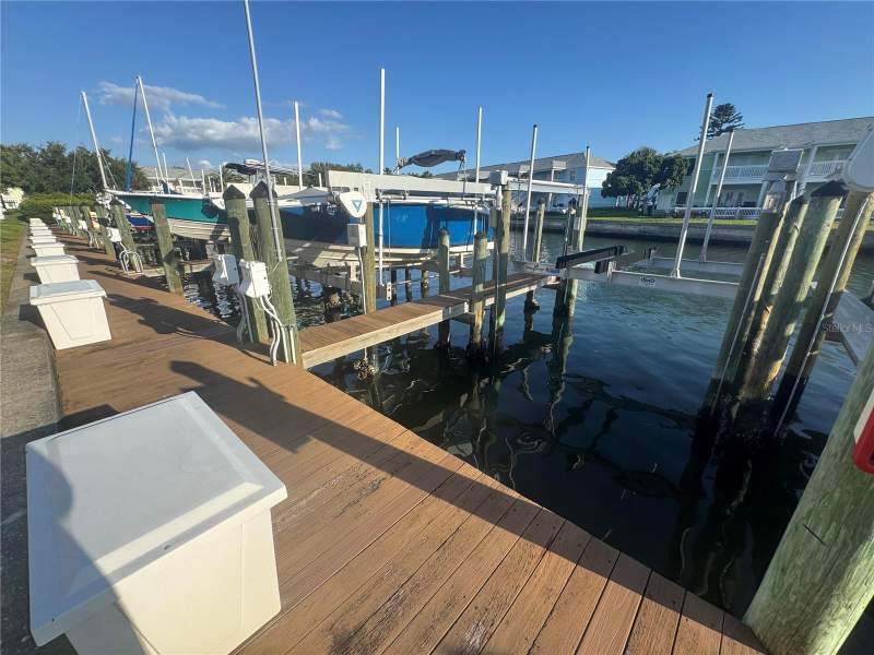 Waterside At Coquina Key Dock Condo