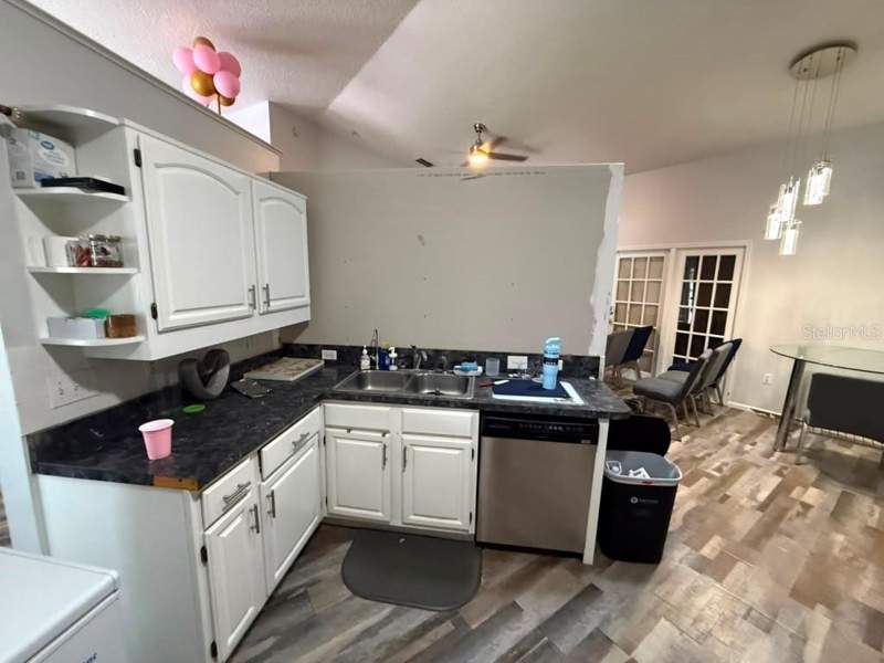 3 bedroom Single Family Residence at 601 S DEAN ROAD, EAST ORANGE PARK, ORLANDO — photo 5