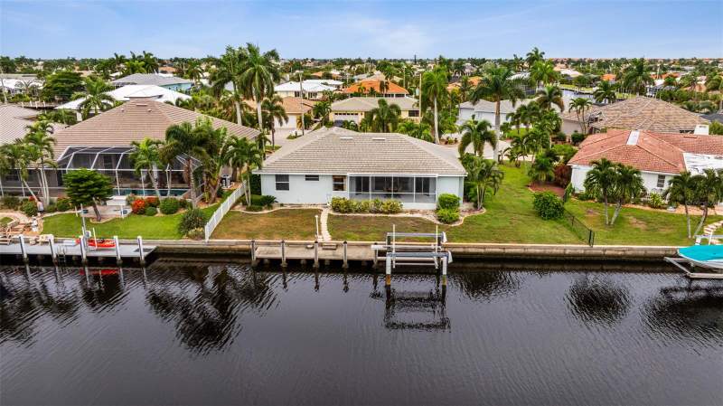 3 bedroom Single Family Residence at 918 Cimarron Drive, Punta Gorda Isles Sec 05, Punta Gorda — photo 3
