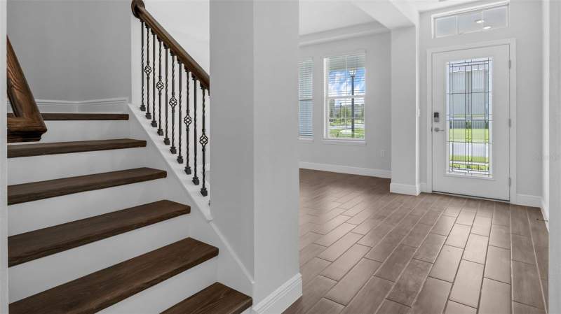 5 bedroom Single Family Residence at 11887 Shine View Lane, Waterleigh, Winter Garden — photo 2