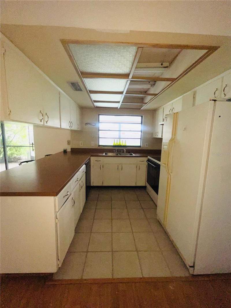 3 bedroom Single Family Residence at 7250 WOODBROOK DR, WOODBRIAR WEST, TAMPA — photo 5
