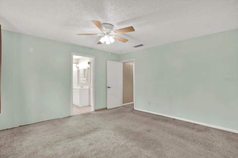 5527 Pentail Circle, Tampa FL - photo 15 of 35