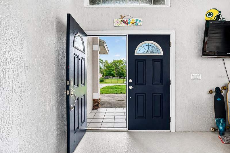 3 bedroom Single Family Residence at 9123 Mavis Road, Royal Highlands, Weeki Wachee — photo 5