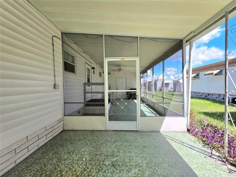 2 bedroom Mobile Home at 37015 Karen Avenue, Betmar Acres Unit 6, Zephyrhills — photo 3