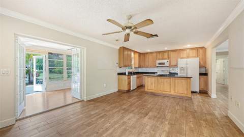 4090 Groveland Avenue, Sarasota FL - photo 12 of 24