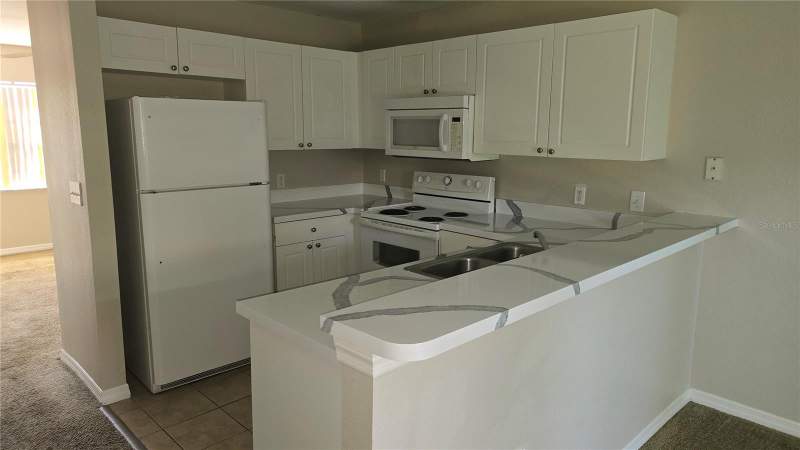 2 bedroom Townhouse at 336 CERVANTES DRIVE #336, RIO HILLS TOWNHOUSES, KISSIMMEE — photo 5
