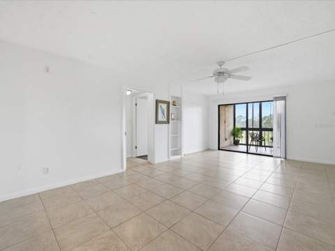 13626 Greenfield Drive #401, Tampa FL - photo 15 of 45