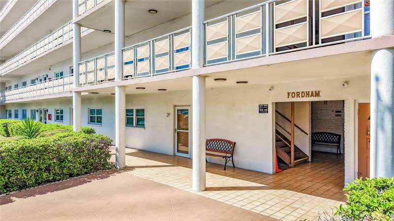 2 bedroom Condominium at 5603 80th Street #416, Five Towns Of St Pete, St Petersburg — photo 5