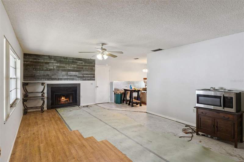 4 bedroom Single Family Residence at 2605 Ridgetop Way, Brandon Ridgeland Unit Two, Valrico — photo 5