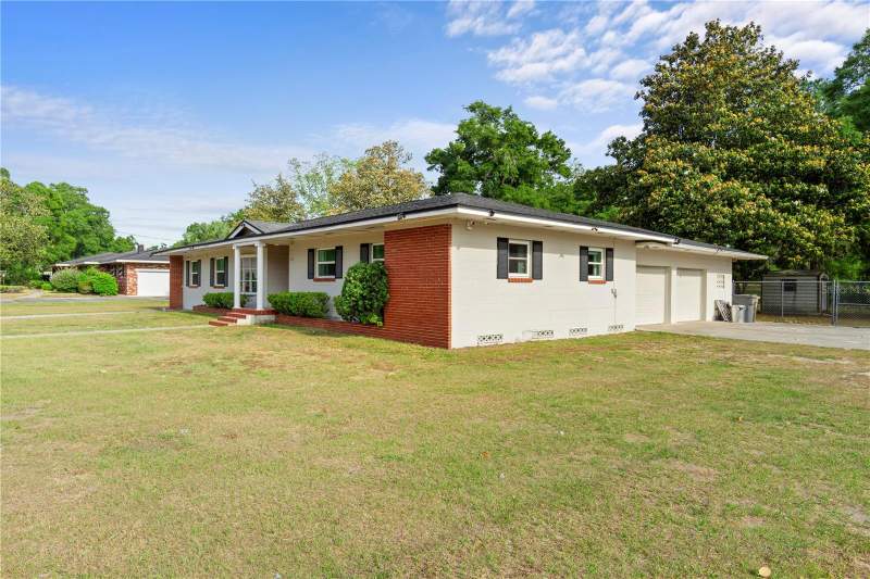 4 bedroom Single Family Residence at 1910 NW 14th Street, Belvedar Sub, Ocala — photo 5