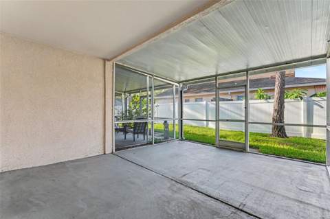 2125 Fluorshire Drive, Brandon FL - photo 16 of 18