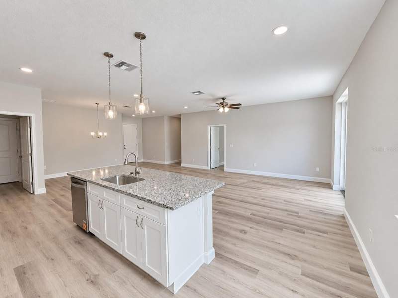 4 bedroom Single Family Residence at 21521 SW Marine Boulevard, Rainbow Lakes Estates, Dunnellon — photo 5