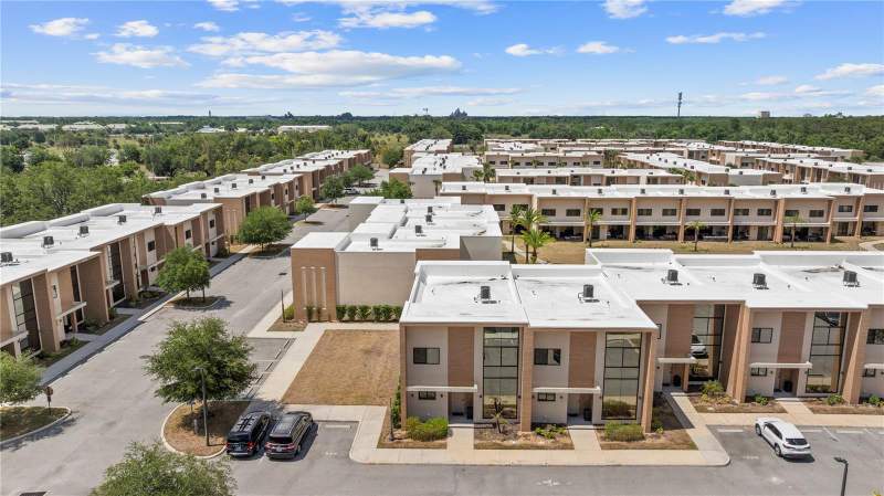 4 bedroom Townhouse at 7526 Brooklyn Drive, Magic Village, Kissimmee — photo 4