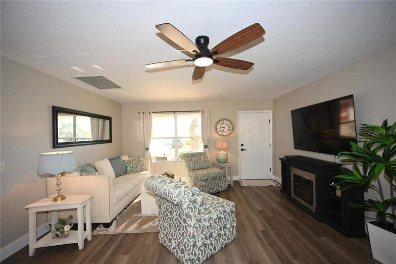 3 bedroom Single Family Residence at 1836 Captiva Court, Villages/Sumter Un #41, The Villages — photo 4