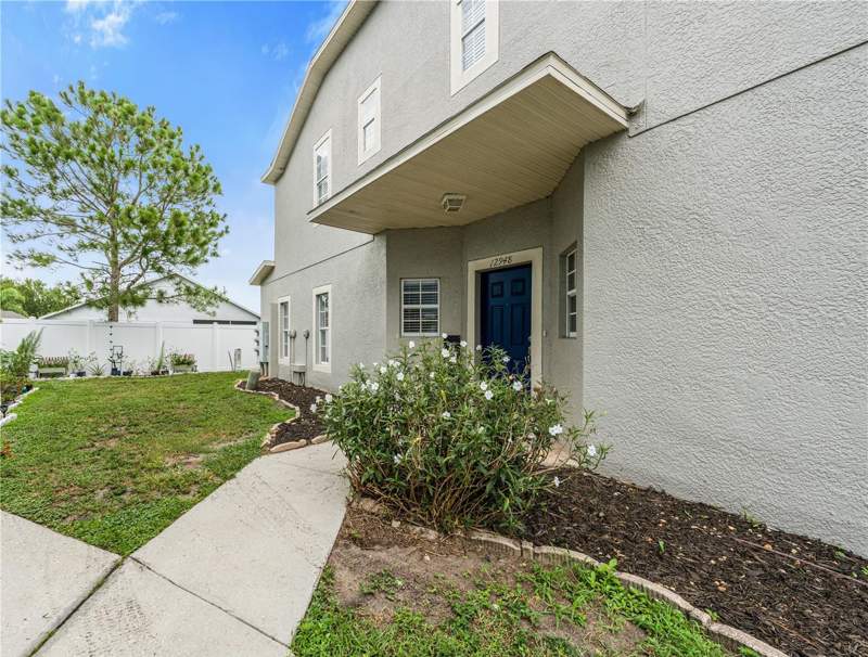Kings Lake Townhomes