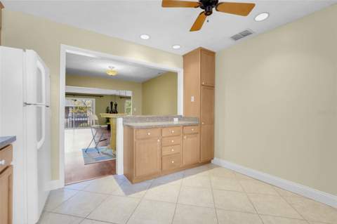 4224 Lake Underhill Road #8B8, Orlando FL - photo 17 of 47