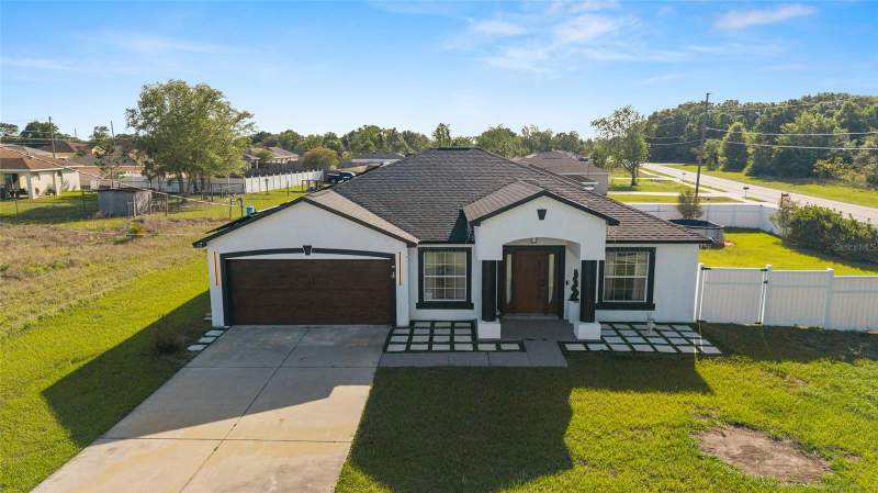 3 bedroom Single Family Residence at 2 Juniper Terrace, Silver Spgs Shores Un 24, Ocala — photo 2
