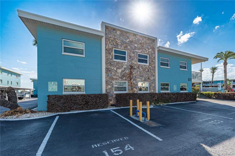 1 bedroom Condominium at 6111 2nd Street #16, Sylvette Condo, St Pete Beach — photo 2