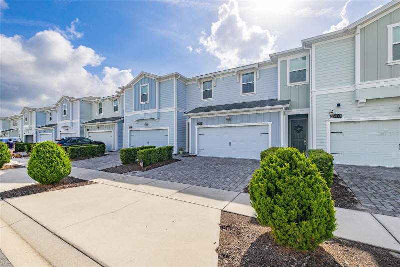 3 bedroom Townhouse at 2905 Satire Street, Storey Lake, Kissimmee — photo 2