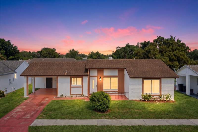 2 bedroom Single Family Residence at 10330 GALLIARD BOULEVARD, GREEN BRIAR VLG, ORLANDO — photo 2