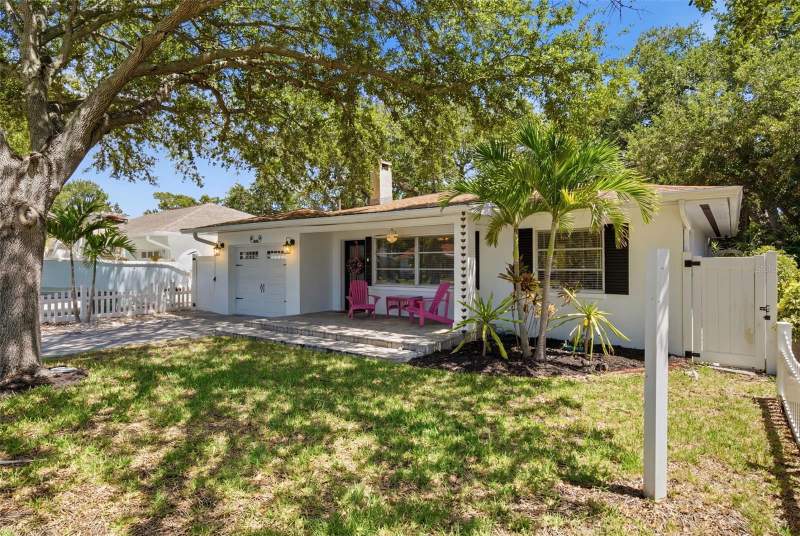 2 bedroom Single Family Residence at 1023 Granada Street, La Jolla Sub, Clearwater — photo 5