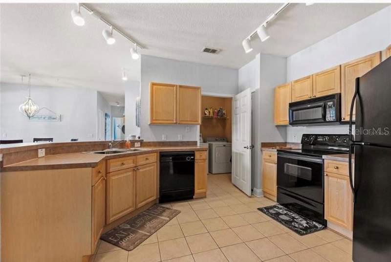 4 bedroom Condominium at 504 Terrace Ridge Circle #5, Terrace Ridge At Town Center East Condo, Davenport — photo 2