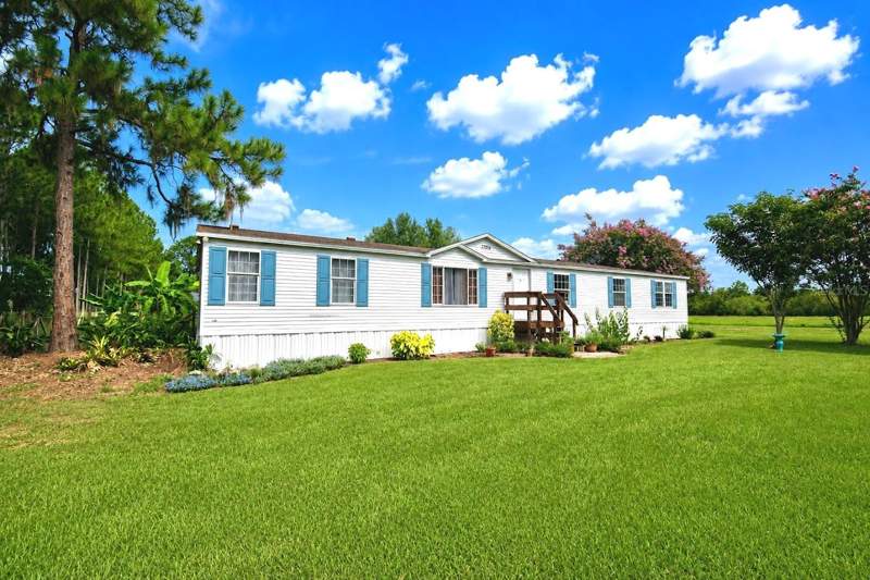 4 bedroom Manufactured Home at 1750 W Frostproof Road, Oakridge Estates, Frostproof — photo 2