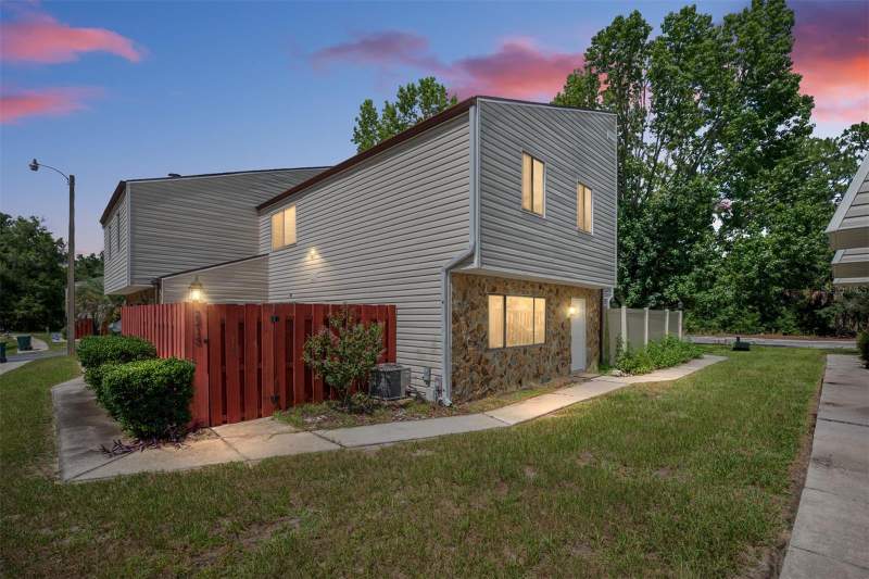 2 bedroom Condominium at 2213 NE 45th Avenue, Fountainbleau Royale, Ocala — photo 4
