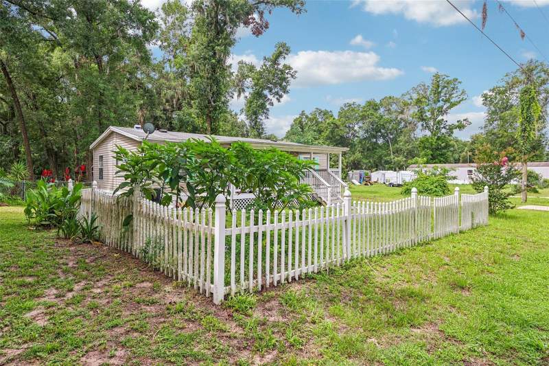 3 bedroom Manufactured Home at 4884 SE 146th Lane, Breezewood Estate, Summerfield — photo 4