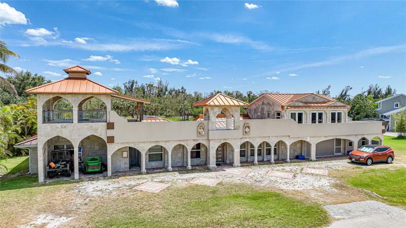 4 bedroom Single Family Residence at 14234 River Beach Drive, El Jobe An Ward 02 Plan 01, Port Charlotte — photo 4
