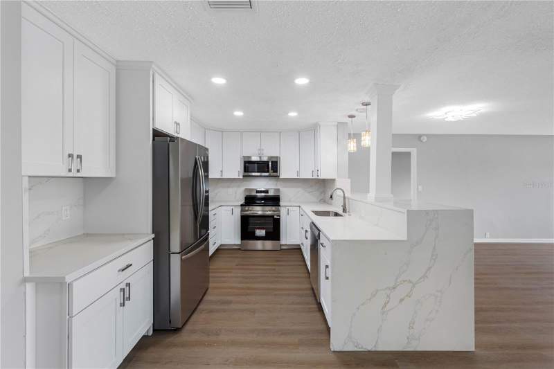 2 bedroom Condominium at 100 Bluff View Drive #404C, Harbour Club Condo 3, Belleair Bluffs — photo 4