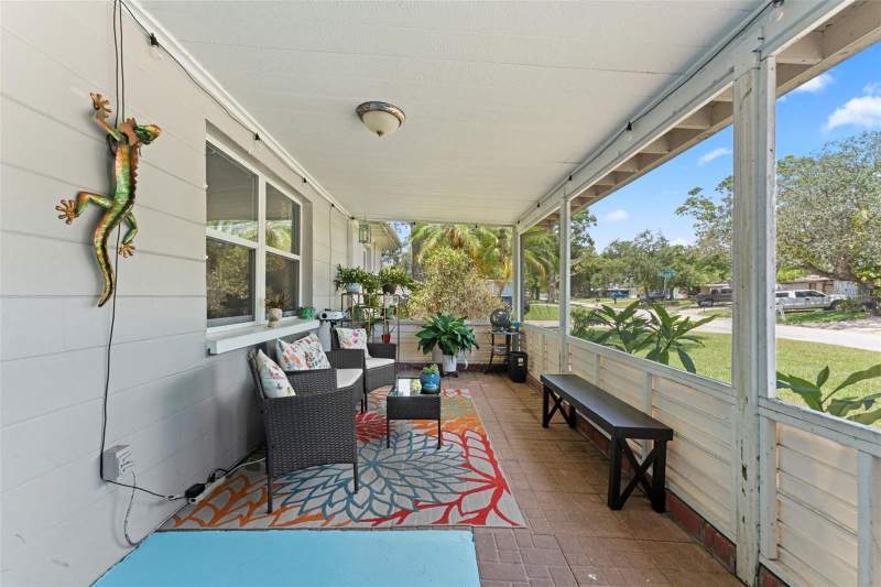 3 bedroom Single Family Residence at 4780 31st Street, Thunderbird Hill, St Petersburg — photo 4