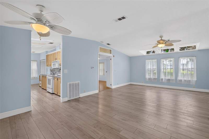3 bedroom Manufactured Home at 9574 SE 166th Place, Hilltop Estate, Summerfield — photo 5