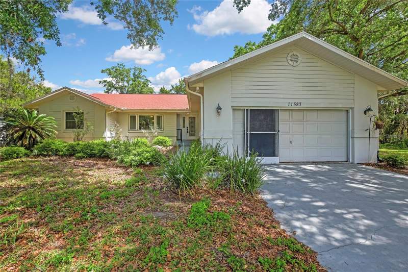 11587 W TIMBERLANE DRIVE home for sale in Riverhaven Village