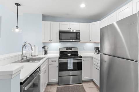 13101 Gulf Boulevard #1302, Madeira Beach FL - photo 15 of 41
