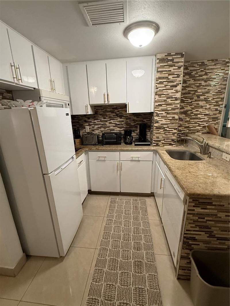 2 bedroom Condominium at 6165 Carrier Drive #2404, Enclave At Orlando Ph 02, Orlando — photo 2