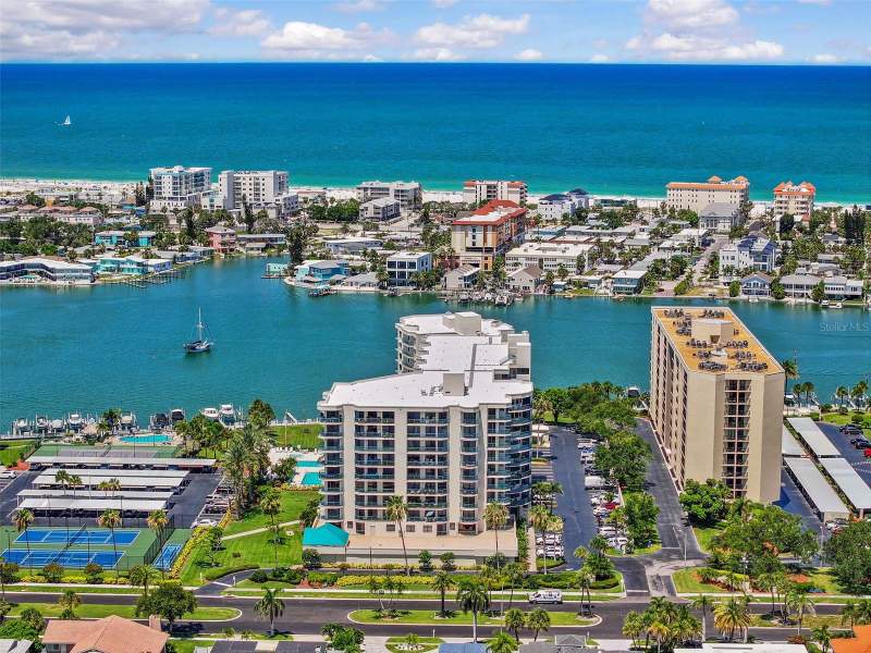Island Estates Of Clearwater