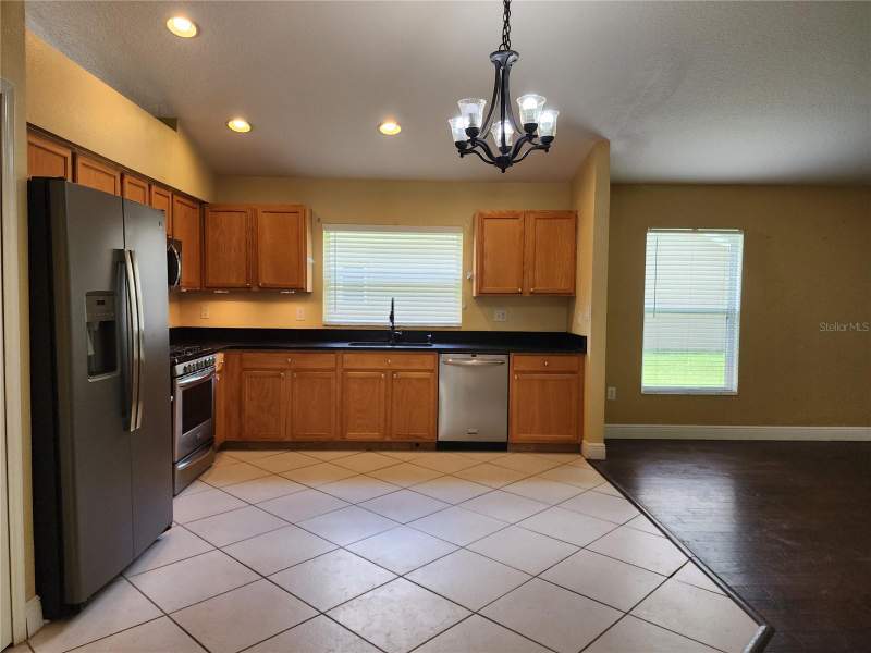 3 bedroom Single Family Residence at 30702 Iverson Drive, Meadow Pointe Prcl 18 Unit 01 & 03, Wesley Chapel — photo 5